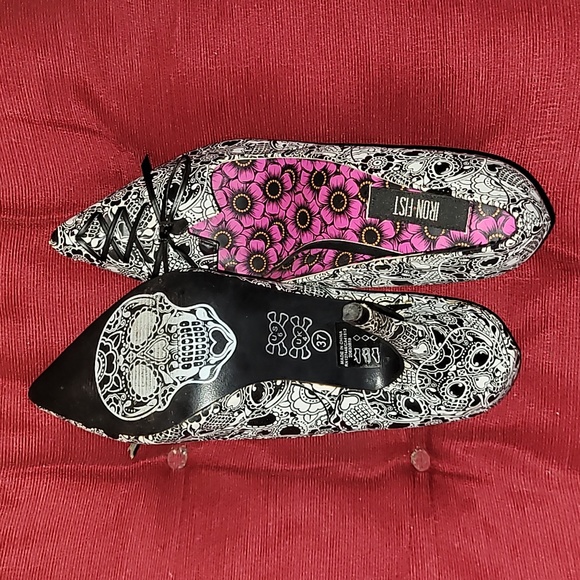Iron Fist Heels - Picture 2 of 2
